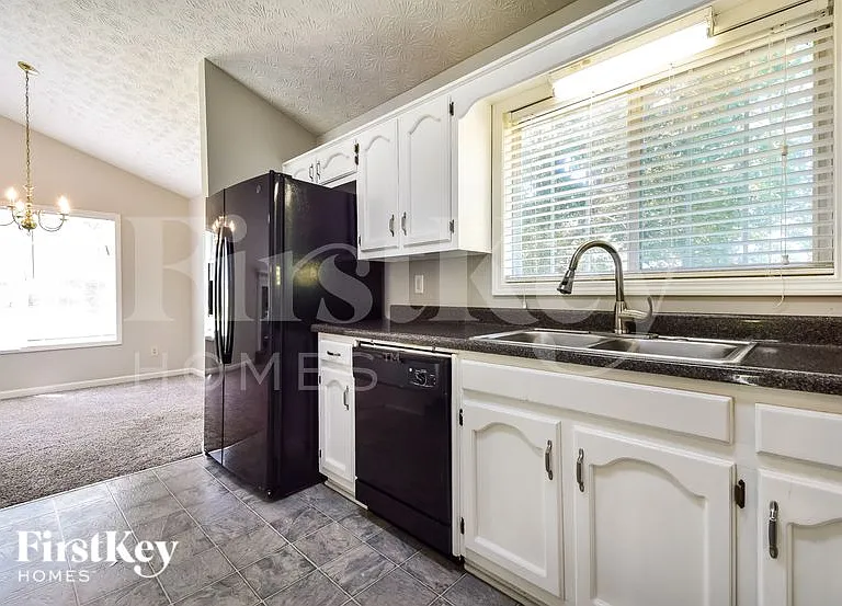 4112 Springridge Trce — Photo 8