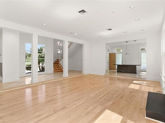 3rd image of 8 Shoal Creek Dr