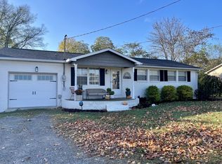 125 Old Huntsville Rd, Fayetteville, TN 37334