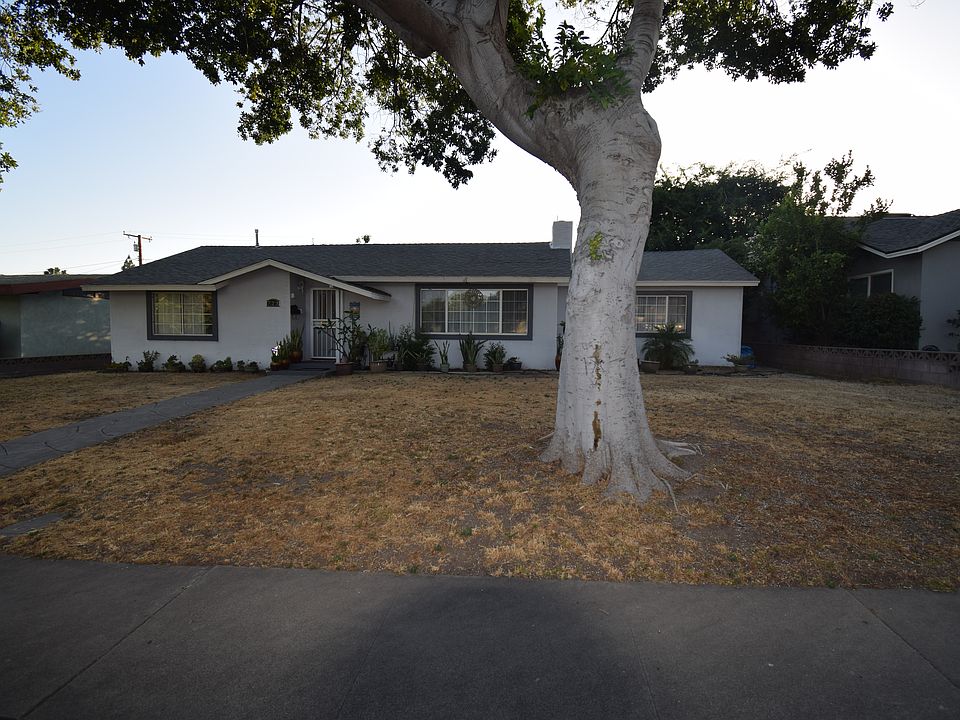 1st image of 723 N Quince Ave