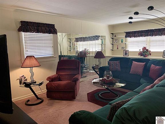 3rd image of 1310 Charleston Dr