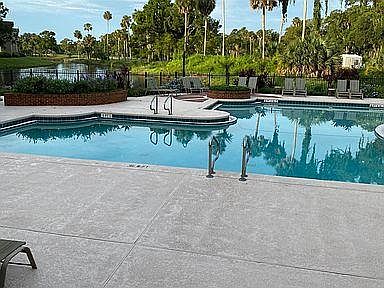 2nd image of 400 Sandiron Cir Unit 426