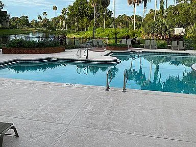 400 Sandiron Cir #426 — Photo 2