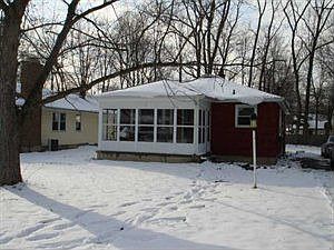 2nd image of 3334 Greenway Rd
