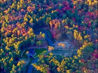 4 Quigley Rd, Southampton, MA 01073