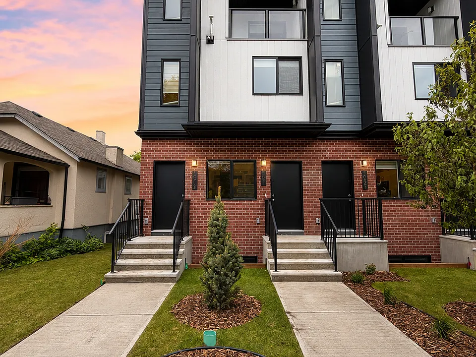 815 17th Ave NW #102