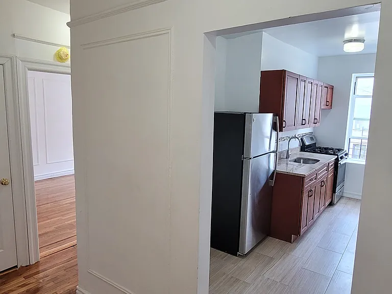 1020 Walton Ave #12D — Photo 5