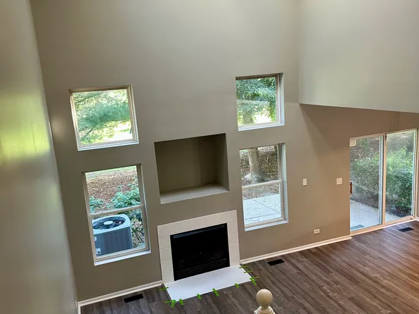 492 Landmark Ave, Yorkville, IL 60560