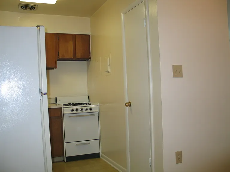 2117 N Cameron St #5 — Photo 7