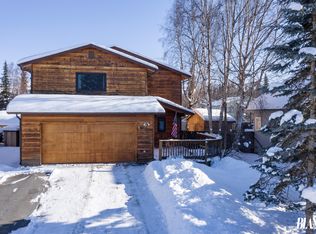 8411 Fox Lair Cir, Anchorage, AK 99507