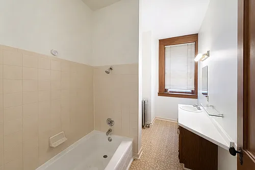 335 Summit Ave #4 Photo 1