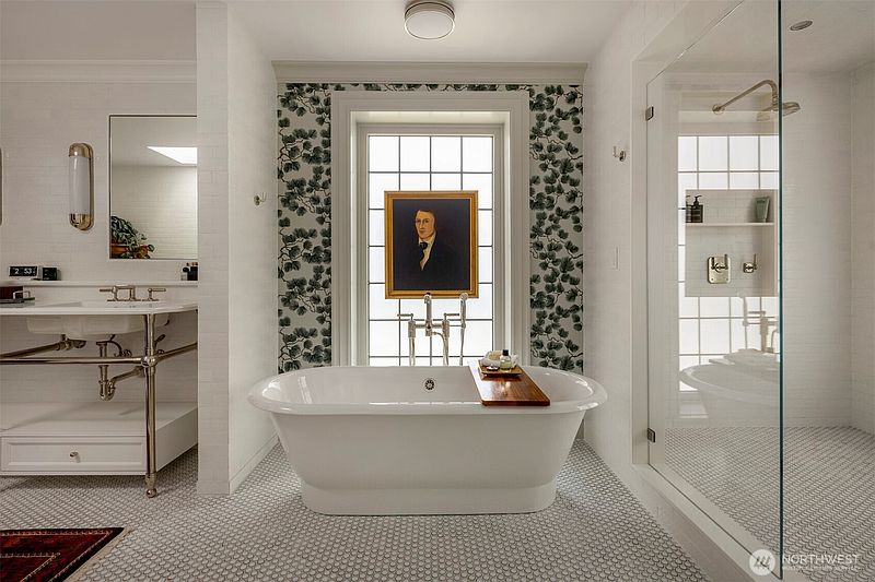 5th image of 3702 E Prospect Street