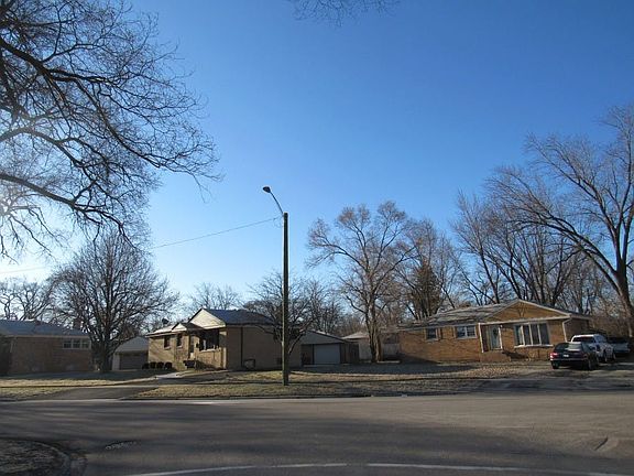 4th image of 21417 Butterfield Pkwy