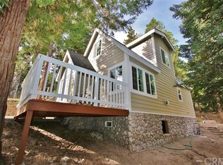 416 La Casita Dr, Twin Peaks, CA 92391