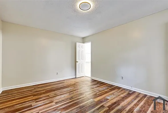 6211 Ward Rd — Photo 16