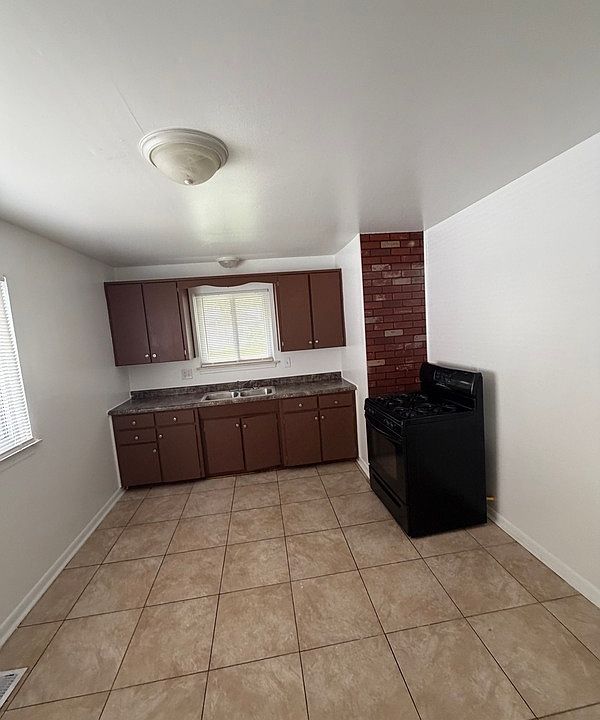 1st image of 29708 Grandview St