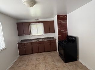 29708 Grandview St, Inkster, MI 48141