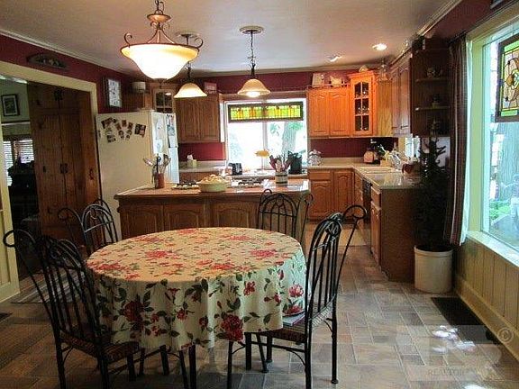 5th image of 430 14th Ave N