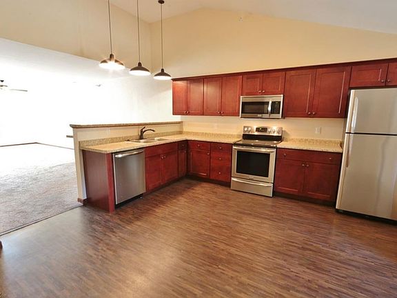 4th image of 187 W Main St APT 5