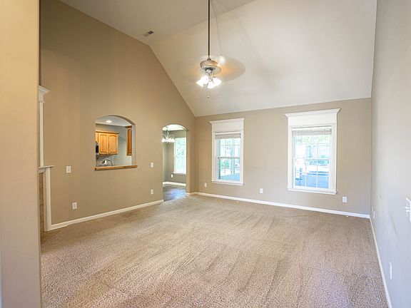 5th image of 312 Sheffield Dr