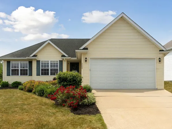 3462 Amber Oaks Dr, Howell, MI 48855