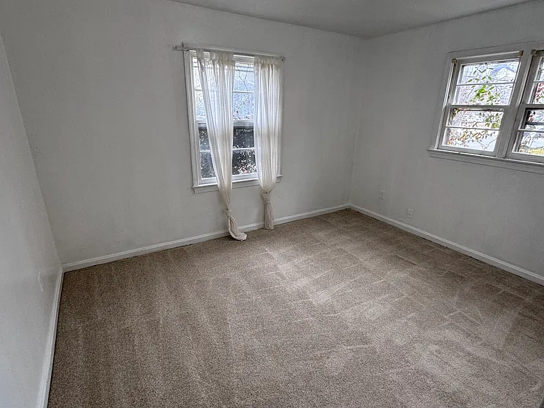 1324 S Dinwiddie St — Photo 3