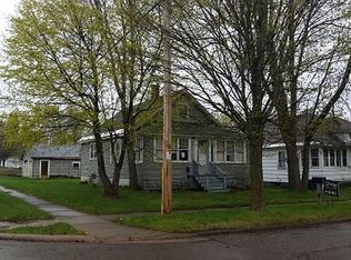 301 Blossom St, Iron River, MI --