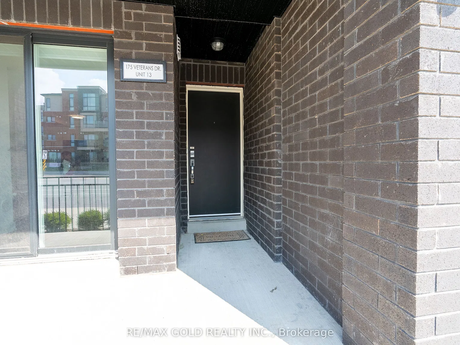 2 bed, $2,600 — Photo 2