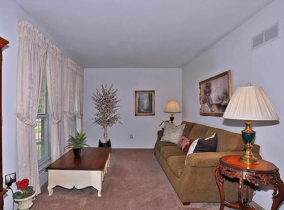 4th image of 3029 Willow Creek Estates Dr