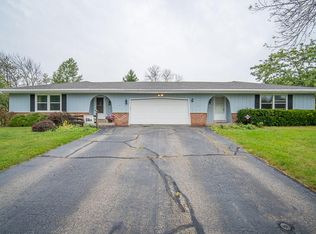 W158N10165 Shoshone Ct, Germantown, WI 53022