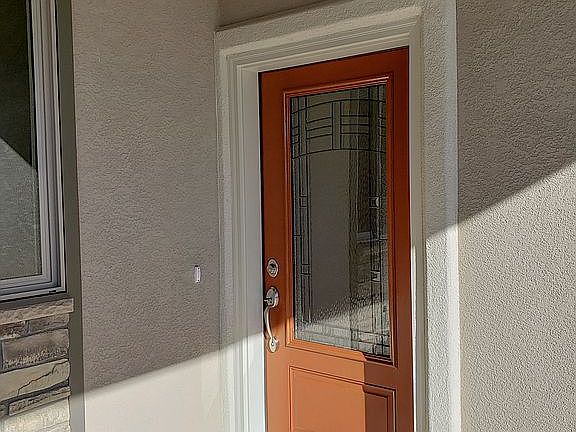 Pumpkin Spice door color.