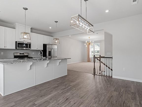 3rd image of 513 Citrus Petal Rd