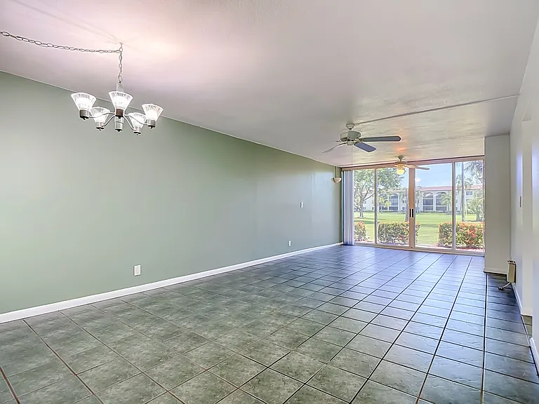 1087 Forest Lakes Dr #102 — Photo 5