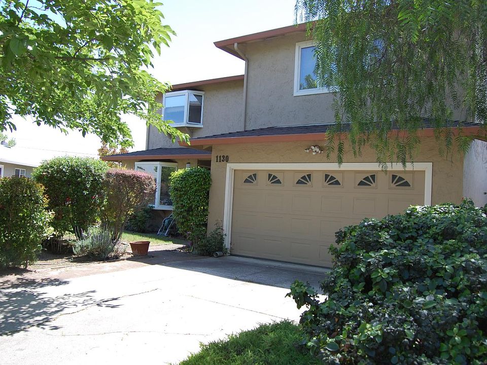 1st image of 1130 White Cliff Dr