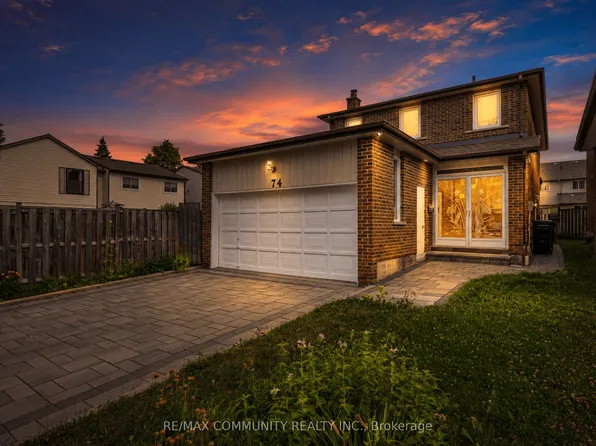 74 Green Spring Dr, Toronto, ON M1V 2B1