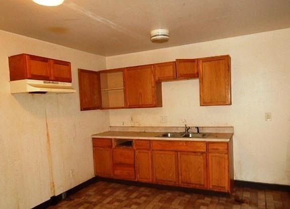 5th image of 7439 Blanding Dr