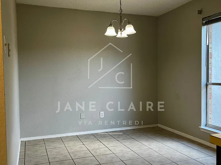 Mill Creek Cir — Photo 13