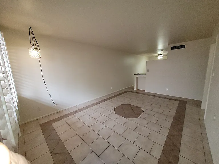 3139 E Glenrosa Ave #2 — Photo 15