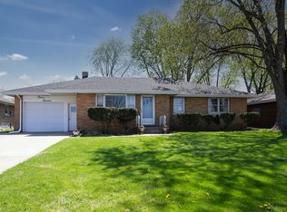 1200 W Hawkins St, Kankakee, IL 60901