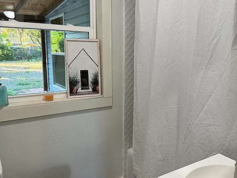248 Beachview Dr — Photo 17