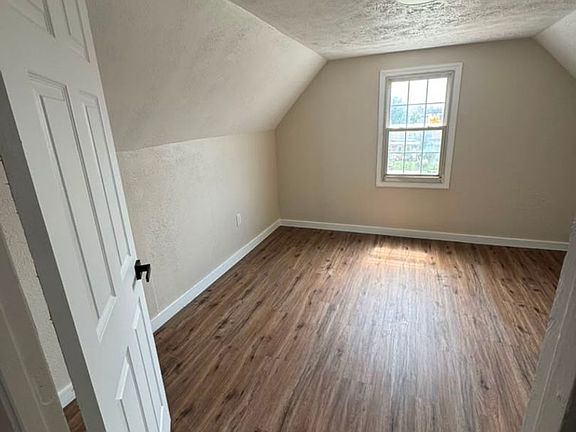 2nd image of 1124 Race St