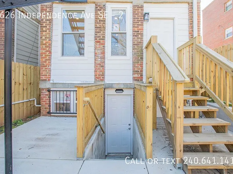 1626 Independence Ave SE #2 — Photo 13