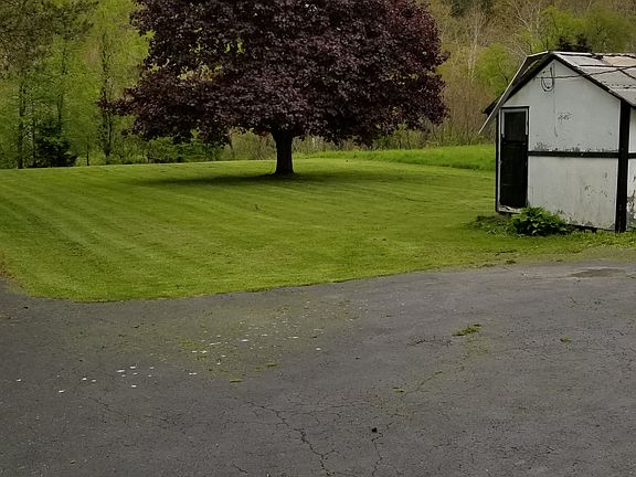 3rd image of 3892 Ellicott St