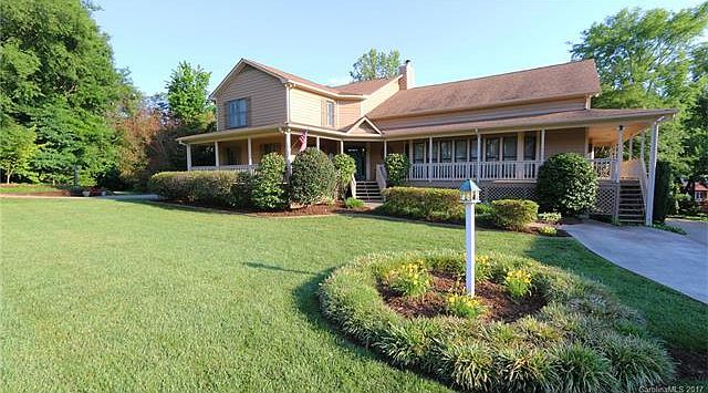 1st image of 374 Ponderosa Cir