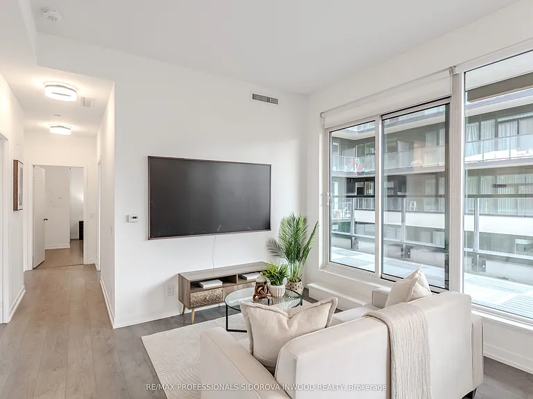 270 Dufferin St #515 — Photo 9