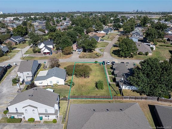 2nd image of 78 Dogwood Ln