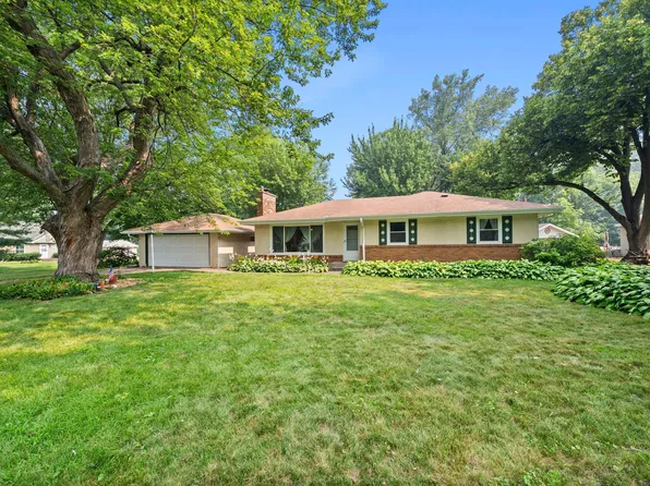 545 Miriam St, Mendota Heights, MN 55118