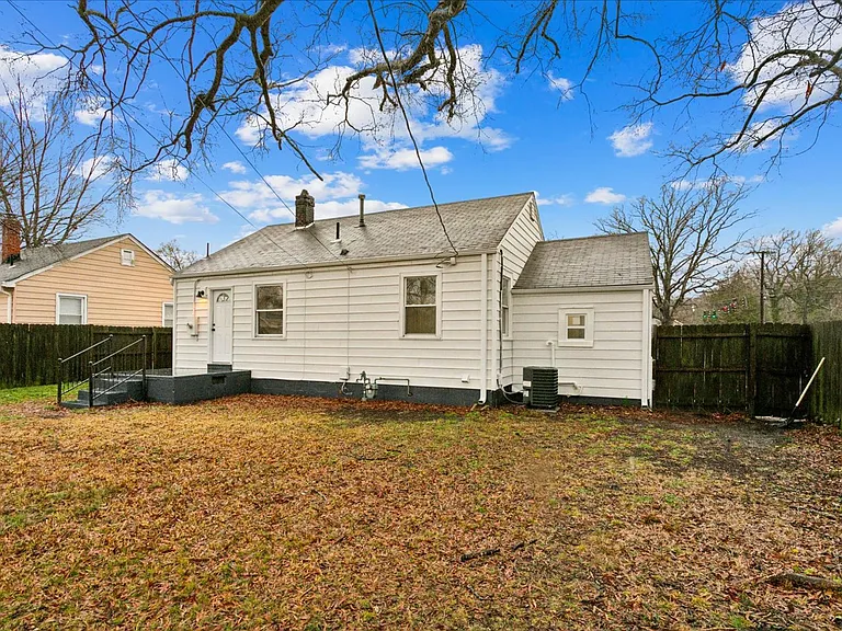 428 Hampton Roads Ave — Photo 34