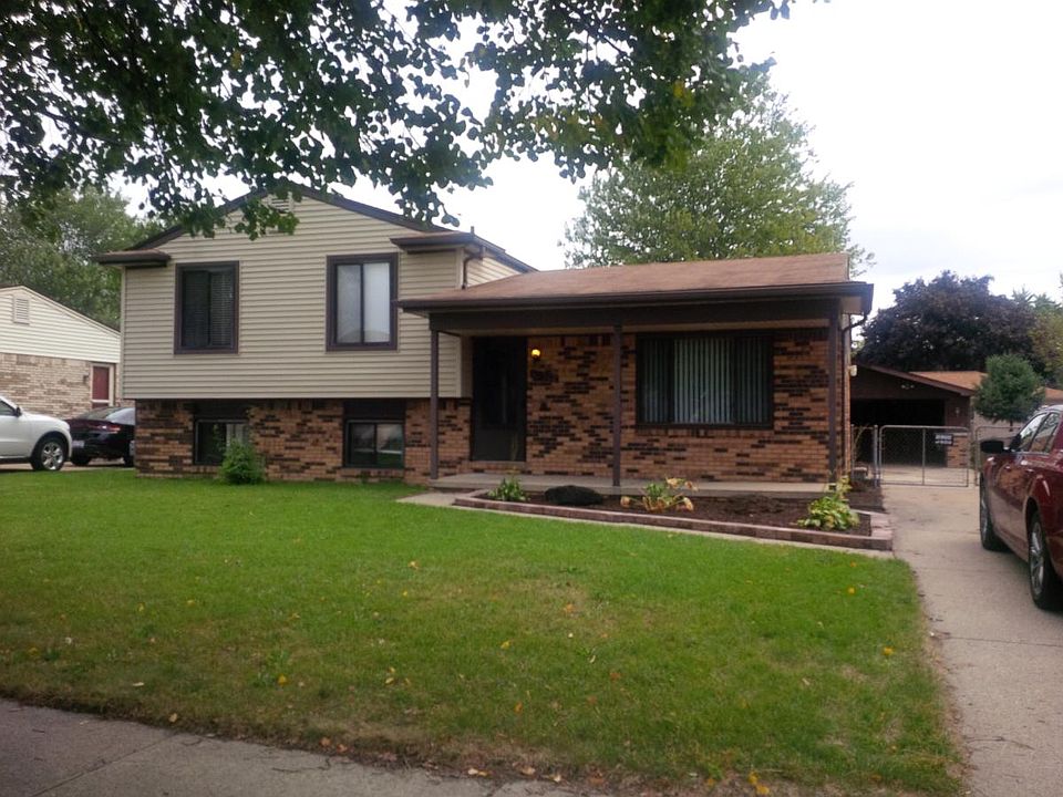 1st image of 43962 Leonardo Dr