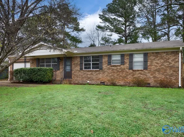 900 Danmann Cir SE, Huntsville, AL 35803